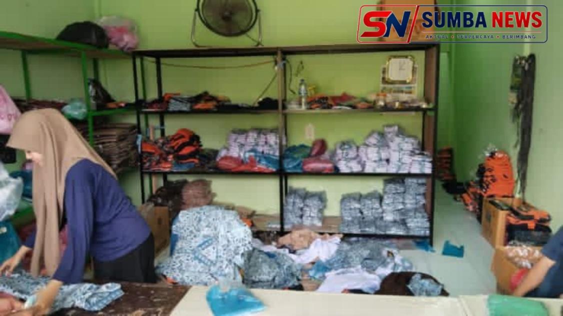 Diduga Diarahkan Beli Seragam di Satu Toko, Orang Tua Siswa SMP Negeri di Tebing Tinggi Keluhkan Harga Mahal